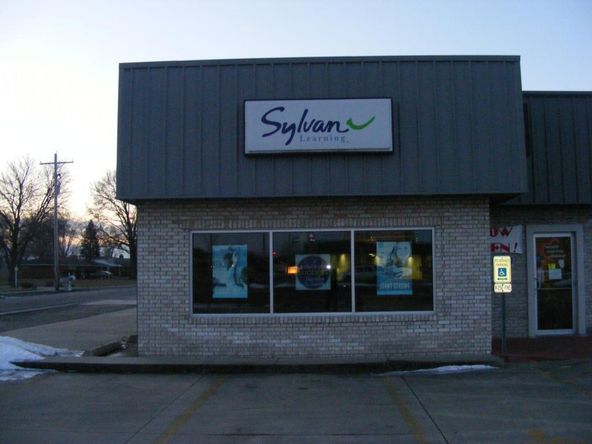 1301 W Evergreen Ave, Effingham, IL 62401